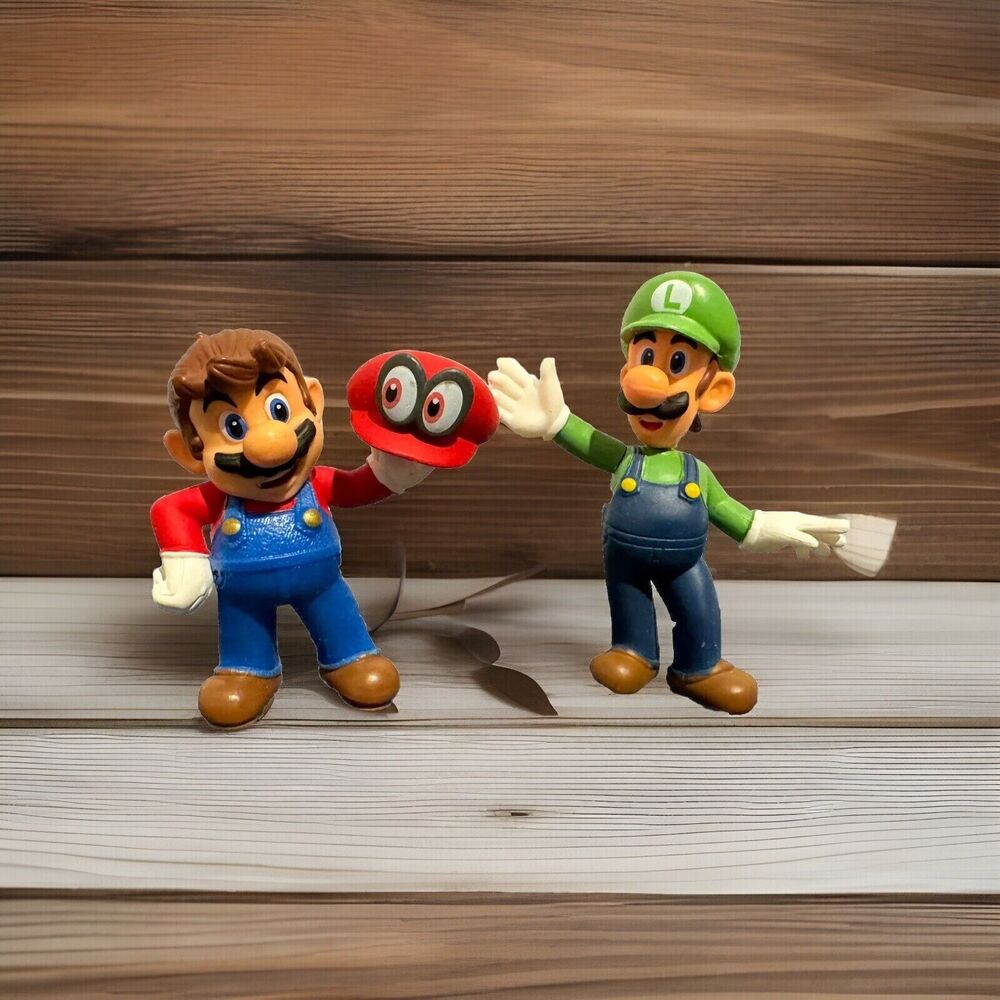 World of Nintendo Super Mario Bros Mario & Luigi Cappy Action Figure Cake Topper